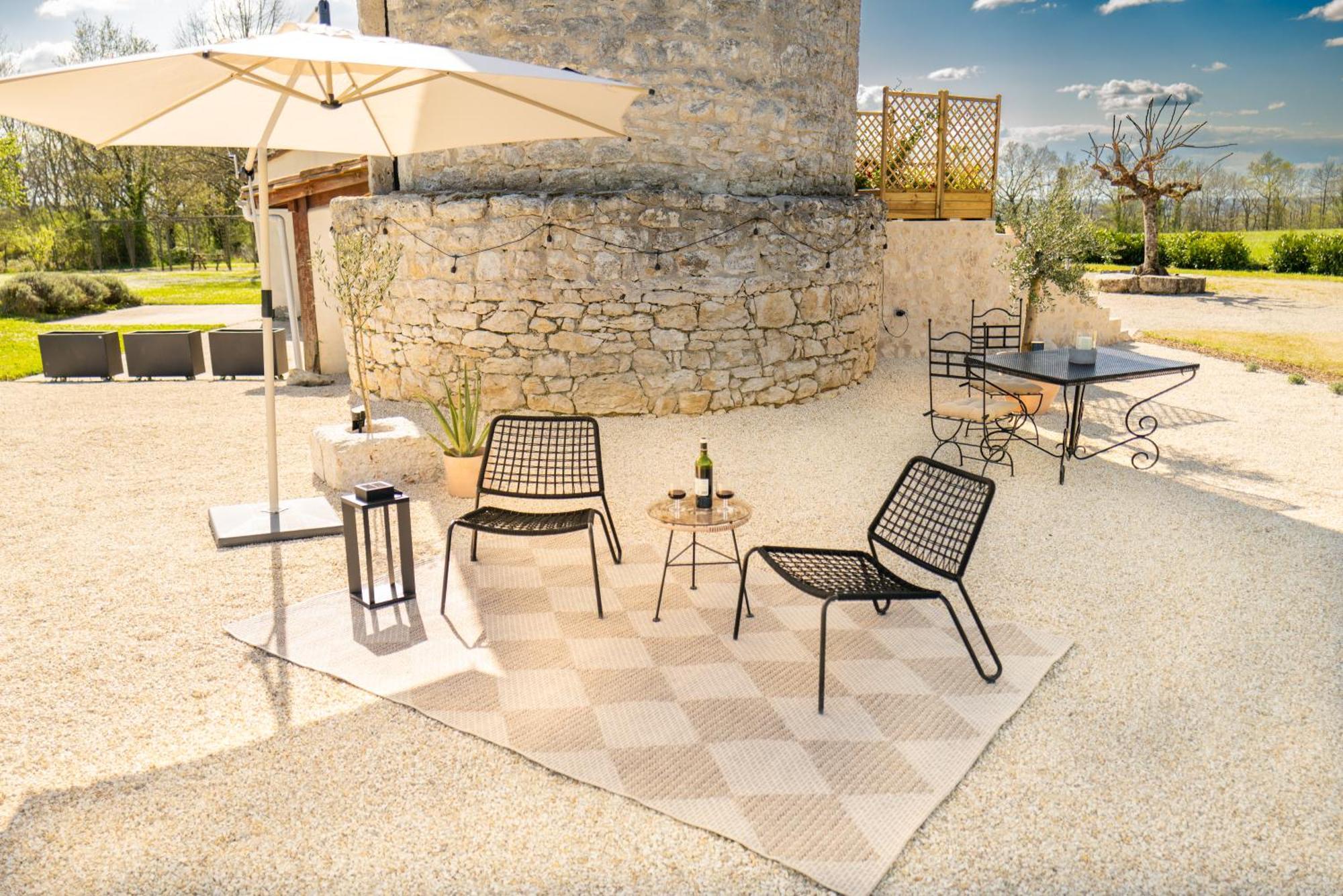 Enchanting Windmill Retreat Loubes-Bernac Buitenkant foto